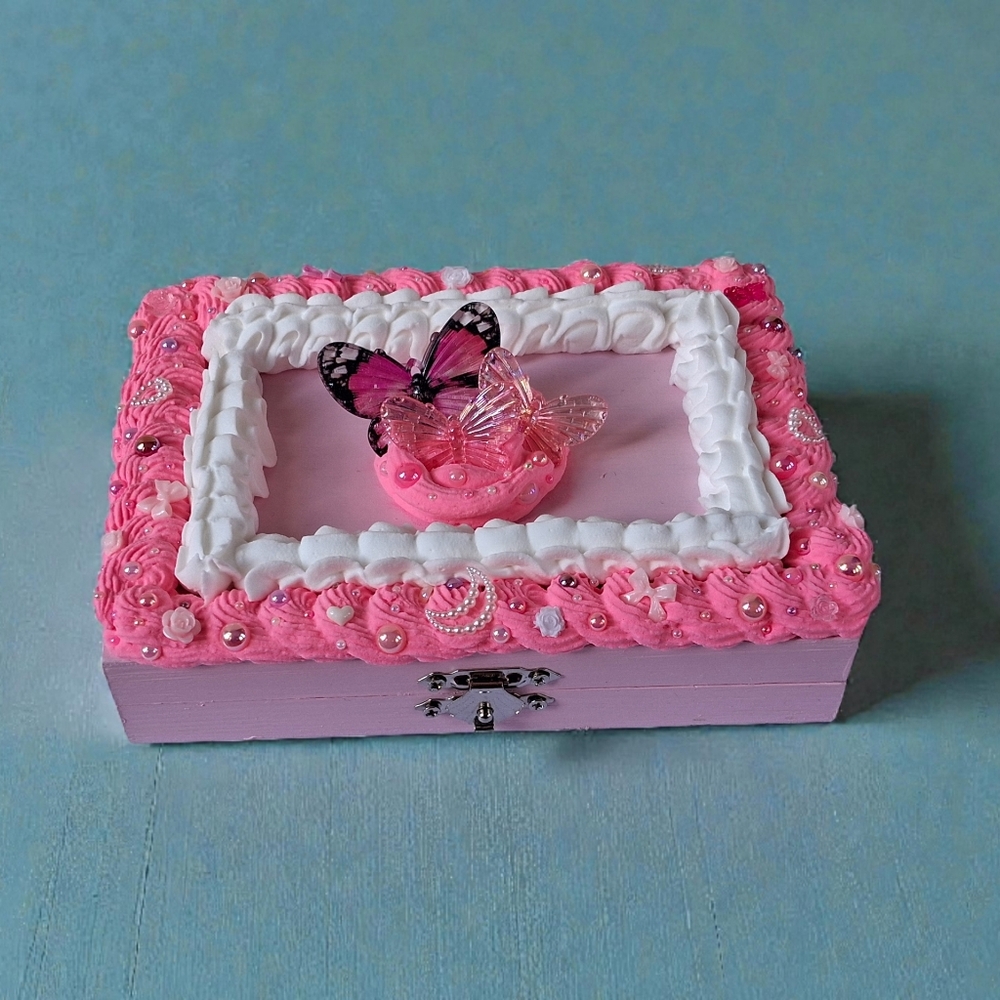 Pink Butterfly Decorative Cake Inspired Jewelry Box - Picture 3 of 3